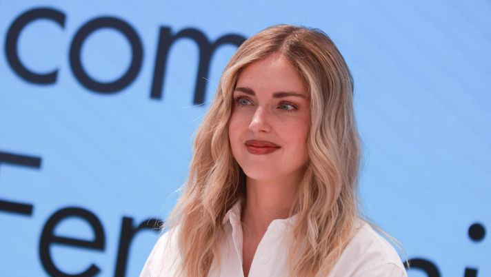 Chiara Ferragni avvistata con Giovanni Tronchetti Provera: “Ha acceso un’affettuosa…”  Chiara Ferragni avvistata con Giovanni Tronchetti Provera: “Ha acceso un’affettuosa…” - immagine 1