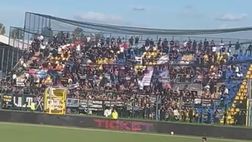 Giugliano-Catania, i tifosi siciliani omaggiano gli amici di Napoli: il coro dedicato