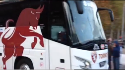 Video – Torino-Cagliari, l’arrivo del pullman granata allo stadio