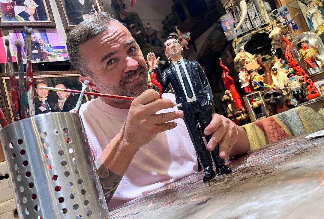 GALLERY Anche mister Garcia ha la sua statuina nel Presepe: l’omaggio di Di Virgilio - immagine 2