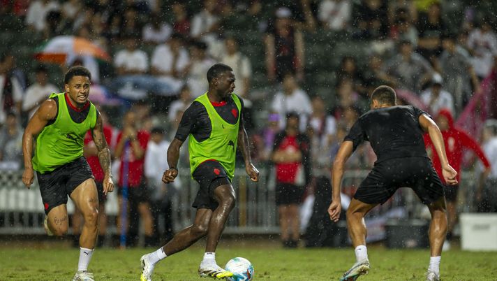 milan-hong-kong-rifinitura-pre-liverpool-conferenza-allegri-e-fofana-meet&greet-academy-day-5