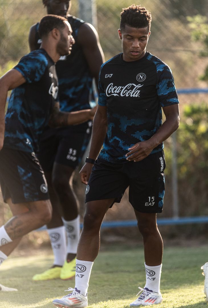 FOTO | Primo allenamento in maglia azzurra di Neres - immagine 4