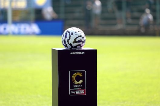 Il pallone della Serie C. (Foto di Antonino Lagana-Inter/Inter via Getty Images) Benevento-Monopoli, scontro d’alta classifica: il pronostico di DDD- immagine 3