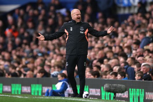 Everton, Dyche: “Allenare qui è come fare il giocoliere con la sabbia”- immagine 3