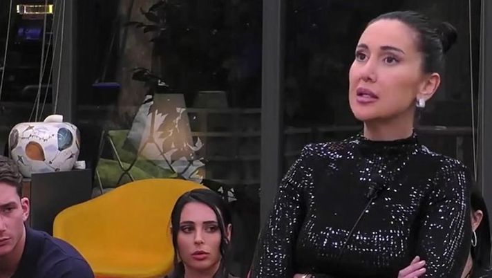 Screen Canale 5  Tv: Canale5, questa sera nuovo appuntamento con ‘Grande Fratello’ - immagine 1