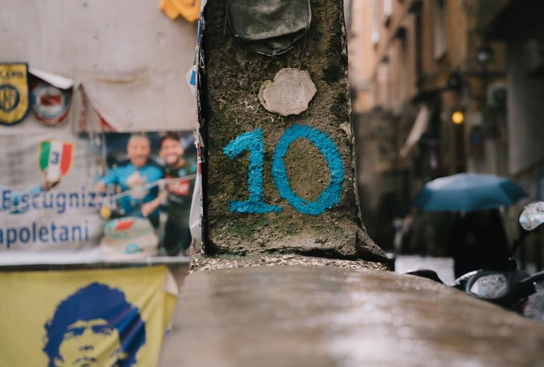 Il Chelsea si gode la bellezza di Napoli: scatti in giro per la città – LA GALLERY - immagine 5