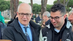 Gualtieri, il siparietto col tifoso è già virale: “Sei della Roma? Bravo, pure io!”