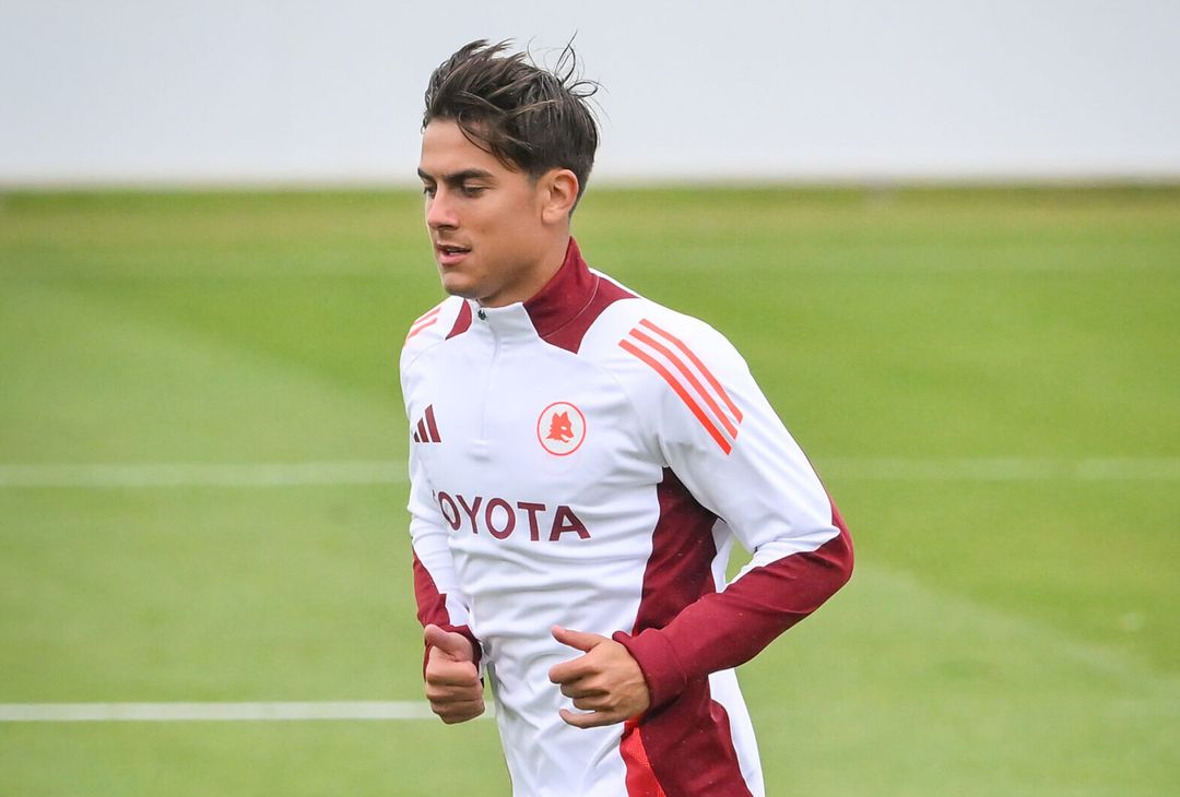 Ritiro Roma, Dovbyk scalda i motori: le indicazioni di De Rossi – FOTO GALLERY - immagine 86