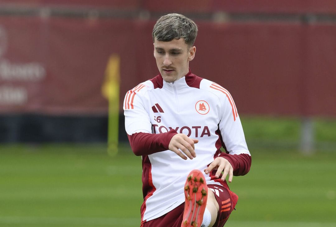 Roma, meno due giorni dal Napoli: Dybala parzialmente in gruppo – FOTO GALLERY - immagine 39