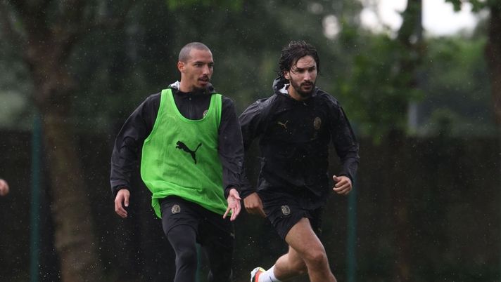 Calciomercato Milan, ecco dove possono essere ceduti Adli e Bennacer