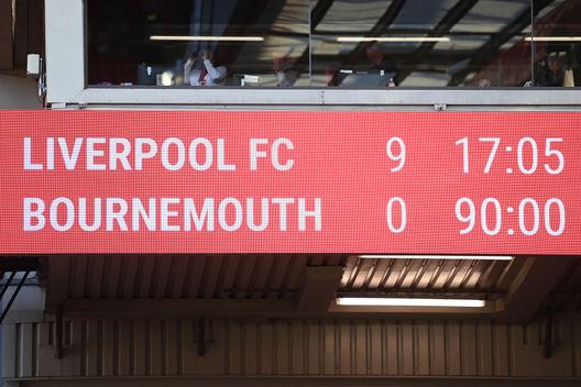 Liverpool, Inghilterra - 27 agosto 2022: Un tabellone di Anfield che riporta il 9-0 del Liverpool ai danni del Bournemouth. (Foto di Michael Regan/Getty Images) Verso Liverpool-Bournemouth, statistiche e precedenti tra i due club- immagine 3