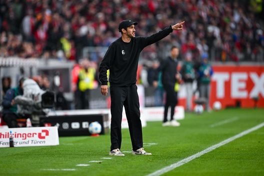 Julian Schuster, allenatore del Friburgo. (Foto di Daniel Kopatsch/Getty Images) Champions League 2025/2026: chi è già certo di esserci e chi è ancora in bilico- immagine 5