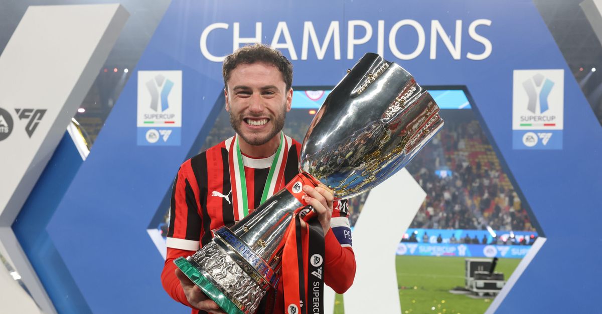 Calabria: “Addio al Milan? Non volevo avere a che fare con certa gente. Ci ho rimesso” Calabria: “Addio al Milan? Non volevo avere a che fare con certa gente. Ci ho rimesso”