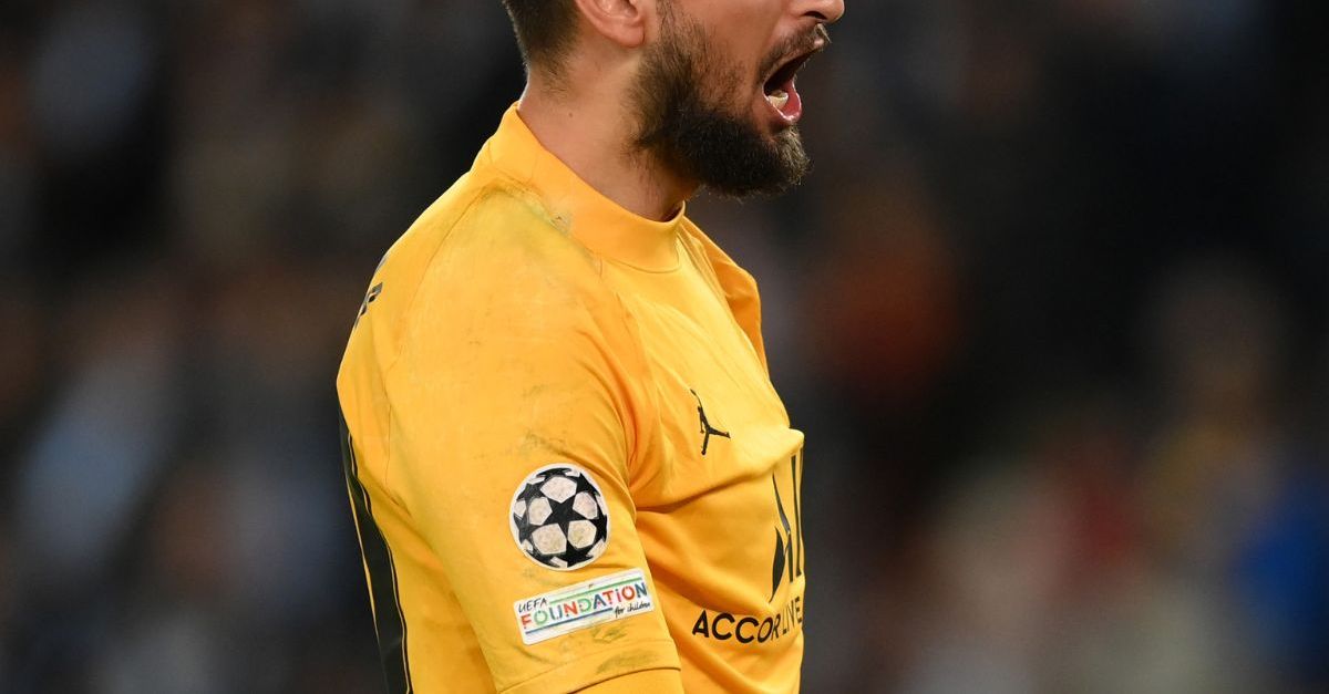 calciomercato donnarumma al city il milan incassa col bonus solidariet224