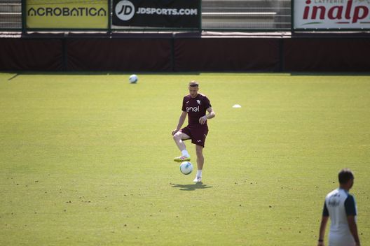 Ismajli si presenta: “Difesa a 3 o a 4 è indifferente. Ai tifosi del Torino dico…”- immagine 3