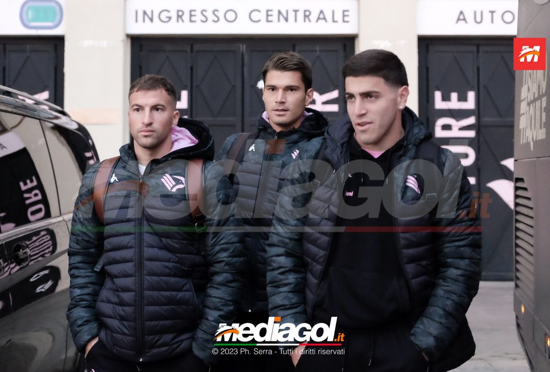FOTO Pisa-Palermo, i rosanero in partenza dallo stadio “Renzo Barbera” (GALLERY) - immagine 24