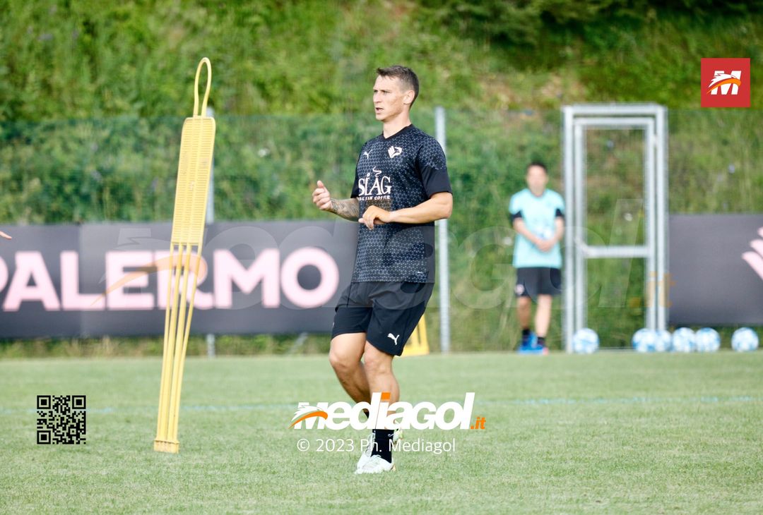 FOTO Ritiro Palermo, day 4 a Ronzone: il giorno di Insigne (Gallery) - immagine 15