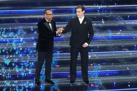 Edoardo Bove, Carlo Conti