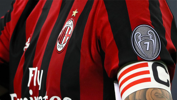La stella italiana e il badge of honor europeo: doppietta anche sulla maglia del Milan - immagine 1