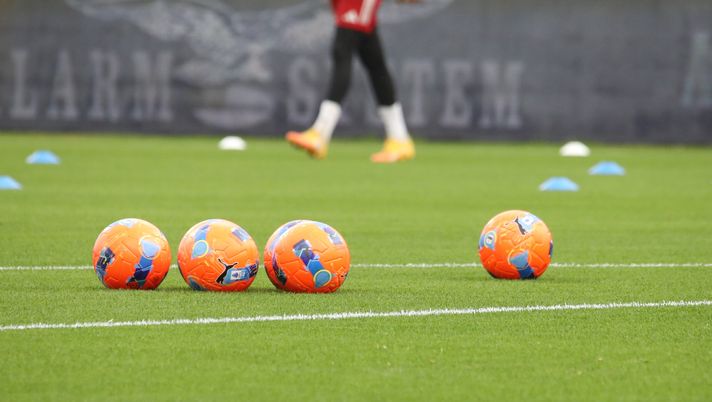 Serie A, Simonelli sul pallone arancione: “Scelta non felice, sarà bianco o giallo” - immagine 1