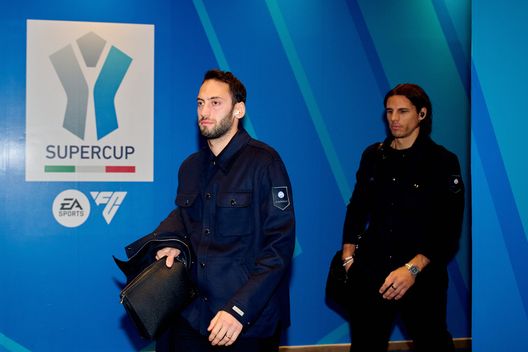 FOTO – Calhanoglu e Sommer, non solo Galatasaray: relax e amicizia sotto il sole- immagine 2