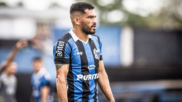 Uruguay, giocatore fuori rosa per aver sedotto la moglie di un compagno- immagine 2