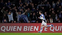 Real Sociedad, i tifosi accerchiano un supporter del Barcellona con il “Poznan”