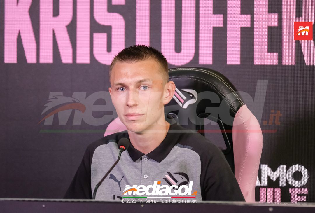 FOTO PALERMO, presentato di Kristoffer Lund Hansen in conferenza stampa (GALLERY) - immagine 20
