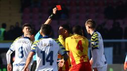 Tre squalificati nel Lecce dopo il Parma: quale gara salteranno! Ansia per la spalla di Camarda