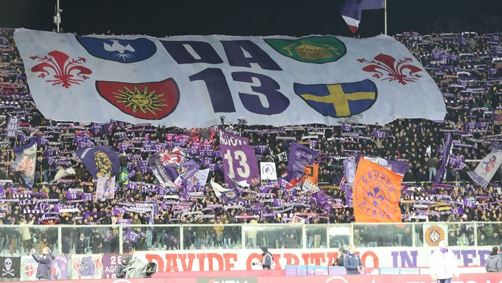 FLORENCE, ITALY - MARCH 04: Banner in memory of Davide Astori former giorcatore of ACF Fiorentina who died on 04.03.2018 during the Serie A match between ACF Fiorentina and AC MIlan at Stadio Artemio Franchi on March 4, 2023 in Florence, Italy. (Photo by Gabriele Maltinti/Getty Images) Udinese-Fiorentina nel segno di Astori: ricordo e prevenzione al Bluenergy Stadium - immagine 1