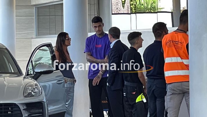 Atalanta, Scamacca è arrivato a Roma: visite mediche e firma – FOTO - immagine 1