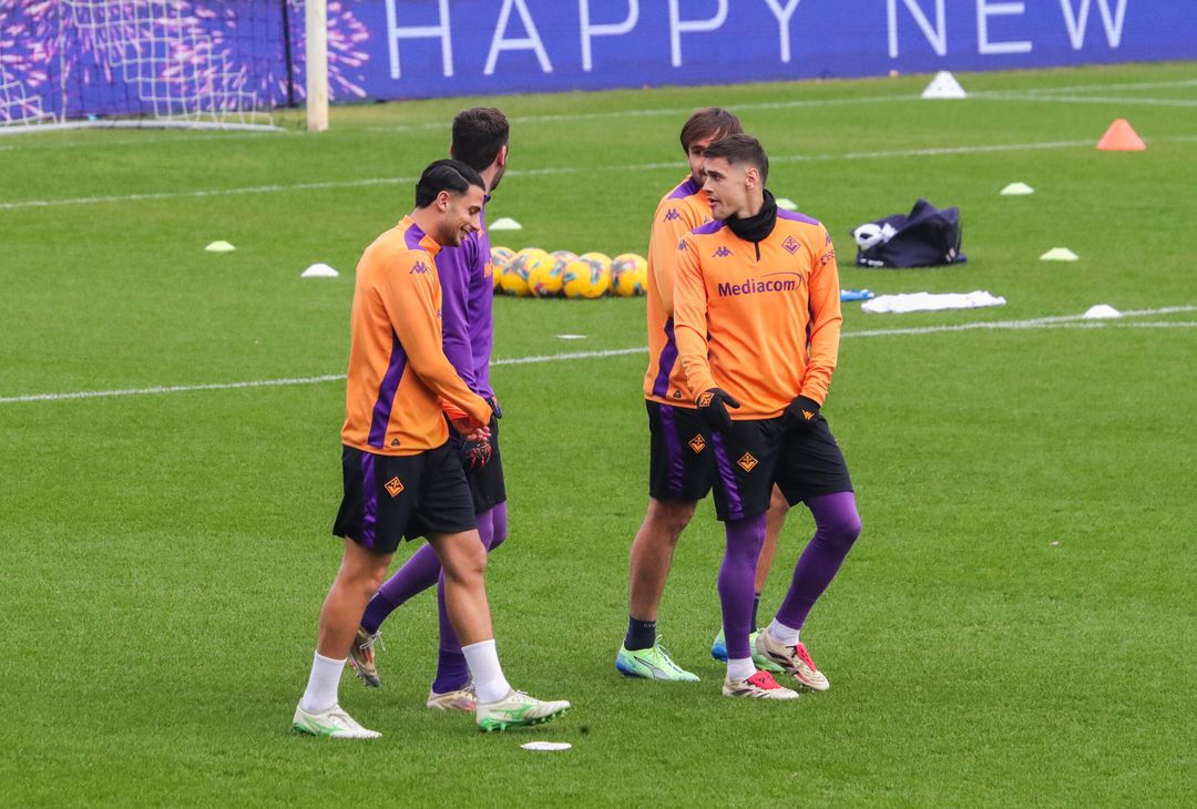 Gallery VN – Allenamento a porte aperte della Fiorentina, le immagini più belle - immagine 18