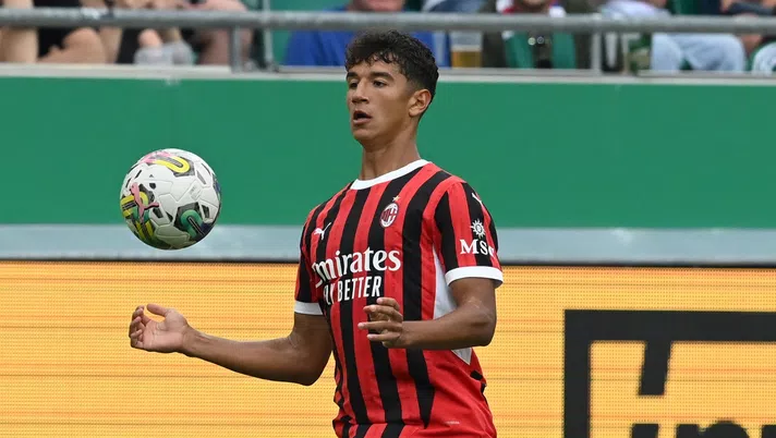 Adam Bakoune, terzino del Milan | AC Milan News