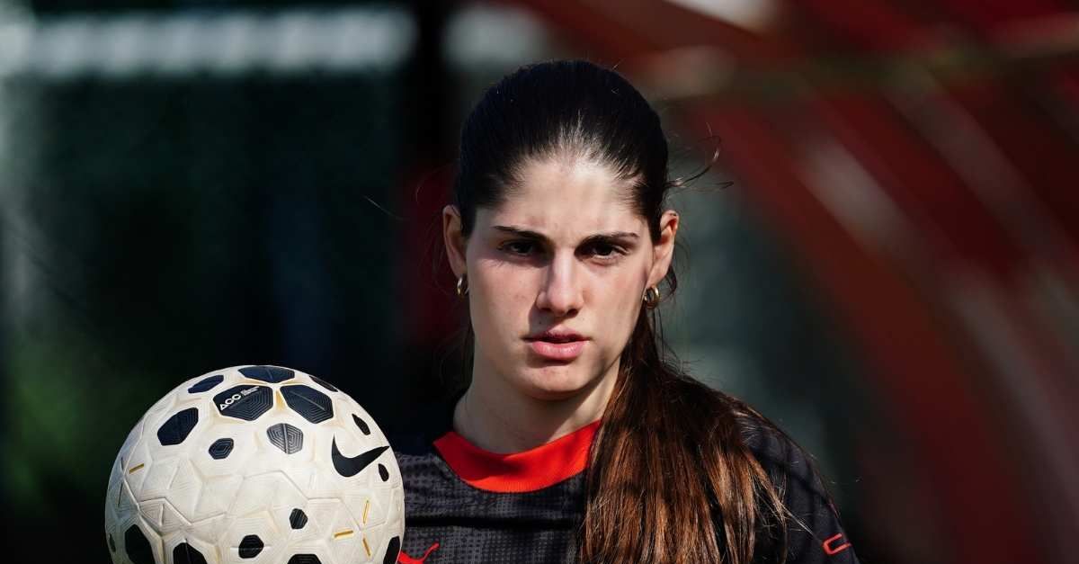 Milan Femminile, Stokic: “Infortunio serio, ma sta andando tutto bene. Su rinnovo e obiettivi …” Milan Femminile, Stokic: “Infortunio serio, ma sta andando tutto bene. Su rinnovo e obiettivi …”