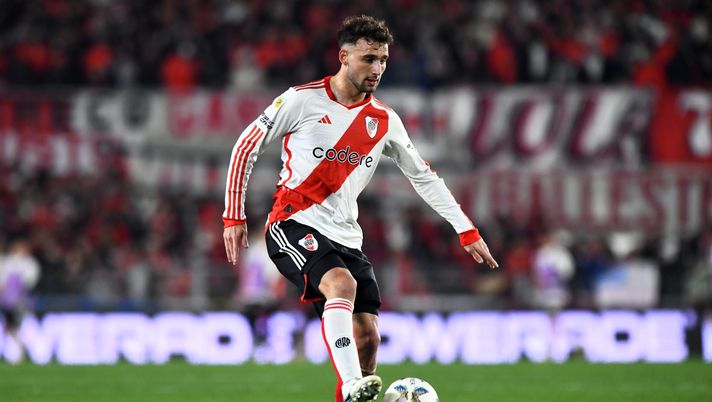 BUENOS AIRES, ARGENTINA - JUNE 2: Sebastian Boselli of River Plate controls the ball during a Liga Profesional 2024 match between River Plate and Tigre at Estadio Más Monumental Antonio Vespucio Liberti on June 2, 2024 in Buenos Aires, Argentina. (Photo by Rodrigo Valle/Getty Images) boselli