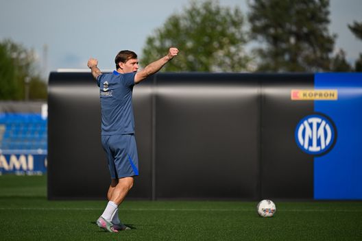 Inter, chance De Vrij dal 1′. Tanti dubbi da sciogliere oggi: Barella o Calhanoglu a riposo?- immagine 3