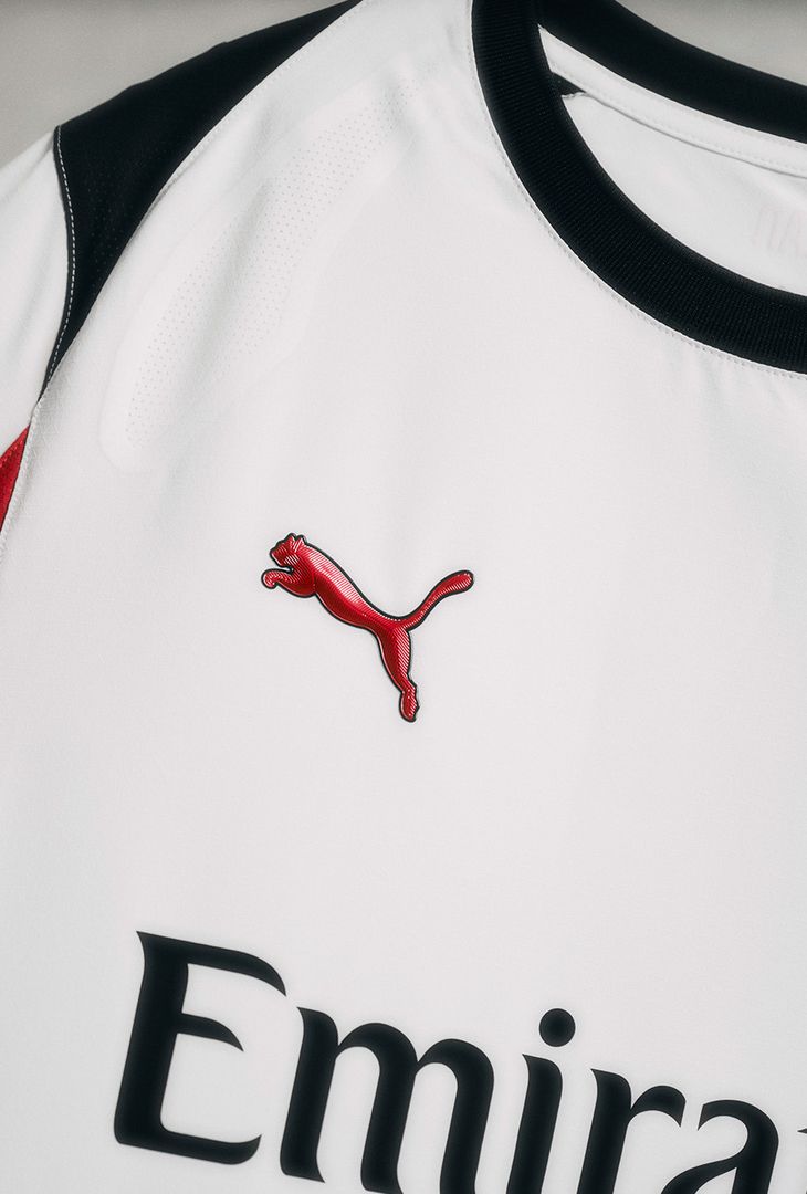 Presentata la nuova seconda maglia ('Away Kit') del Milan per la stagione 2025-2026 | AC Milan News