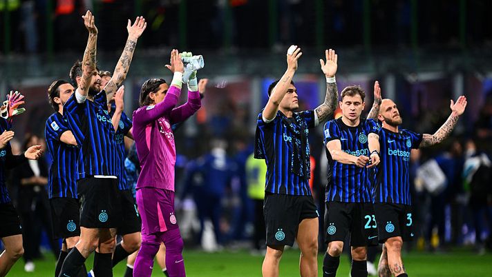 Esultanza Inter (Photo by Mattia Ozbot - Inter/Inter via Getty Images) L’Inter travolge la Roma 5-2: i numeri della sfida - immagine 1