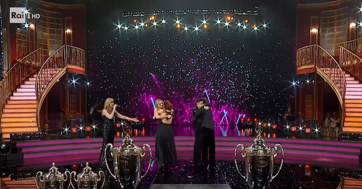 Parpiglia: “Cosa è successo alla fine della puntata di Ballando con le Stelle? Due assenti e…”