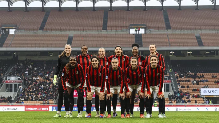 Milan Femminile derby Inter 125° anniversario maglia