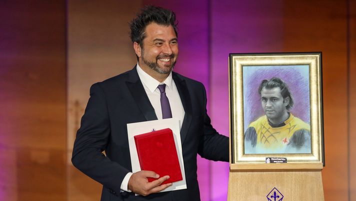 GERMOGLI PH: 24 OTTOBRE 2022 FIRENZE AUDITORIUM BANCA CR FIRENZE HALL OF FAME VIOLA NELLA FOTO SEBASTIEN FREY PREMIATO Sebastien Frey