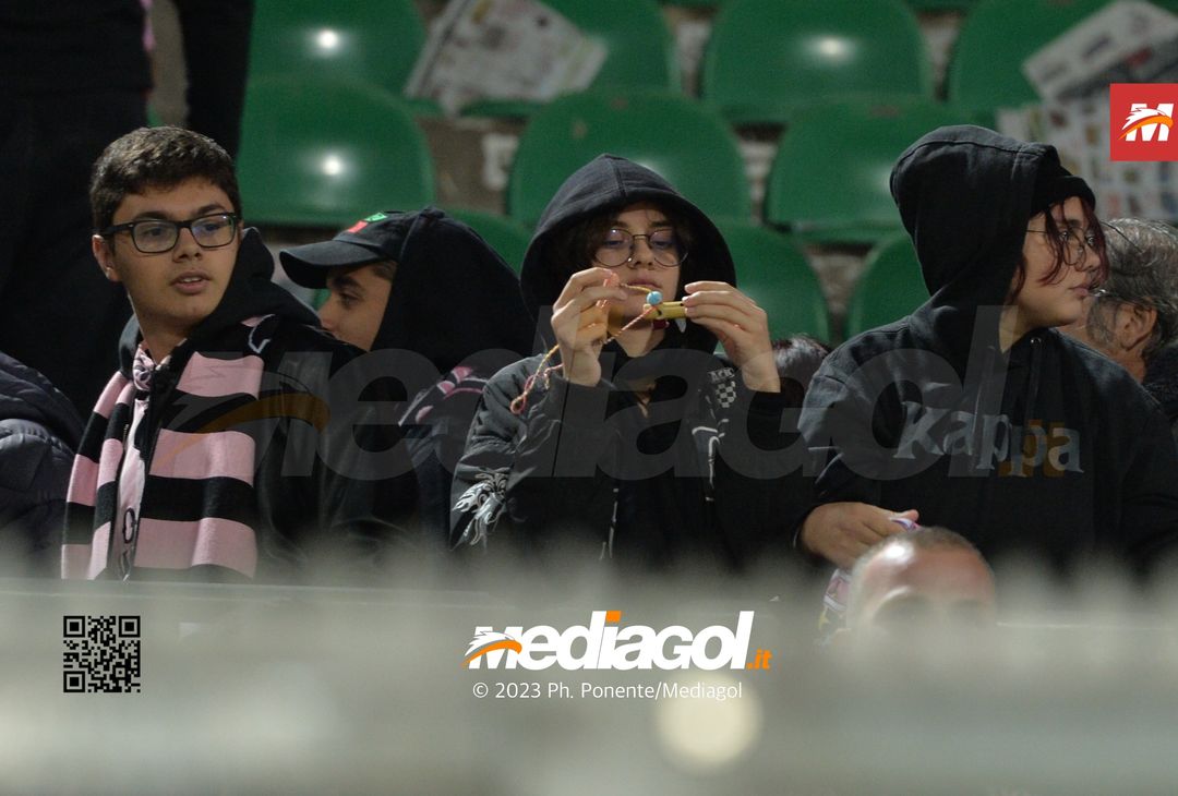 FOTOTIFO Palermo-Brescia 1-0, gli scatti ai tifosi al “Renzo Barbera” (GALLERY) - immagine 7