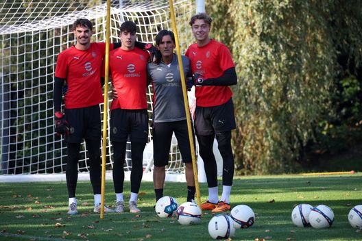 (Photo by Sara Cavallini/AC Milan via Getty Images) Prima Milano e poi Cagliari: Primavera-Serie A, sfida doppia- immagine 2
