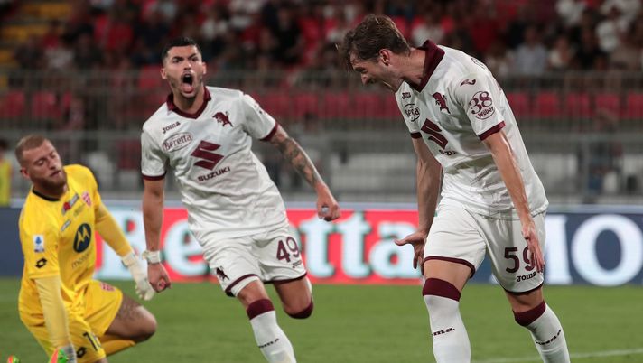 MONZA, ITALY - AUGUST 13: Aleksej Miranchuk of Torino FC celebrates after scoring the opening goal during the Serie A match between AC Monza and Torino FC at Stadio Brianteo on August 13, 2022 in Monza, Italy. (Photo by Emilio Andreoli/Getty Images) Toro: a Monza la giusta partenza per una vittoria che vale doppio - immagine 1