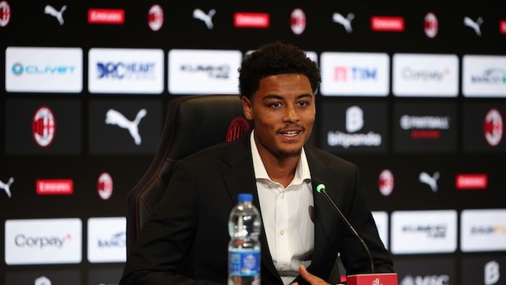 De Winter: “Terzino o centrale? Il mio ruolo, Allegri, la scelta Milan e rispondo così sull’Inter” - immagine 1