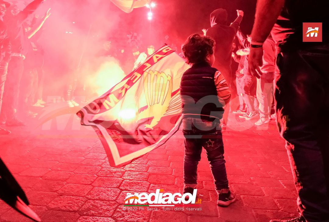 FOTO PALERMO, cori e fumogeni al Barbera: festa per i 122 anni del club (LA GALLERY) - immagine 13