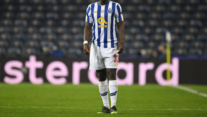 PORTO, PORTUGAL - DECEMBER 01: Malang Sarr of FC Porto in action during the UEFA Champions League Group C stage match between FC Porto and Manchester City at Estadio do Dragao on December 1, 2020 in Porto, Portugal. Sporting stadiums around Portugal remain under strict restrictions due to the Coronavirus Pandemic as Government social distancing laws prohibit fans inside venues resulting in games being played behind closed doors. (Photo by Octavio Passos/Getty Images) Mercato – Piace Malang Sarr, ma l’ingaggio è alto - immagine 1