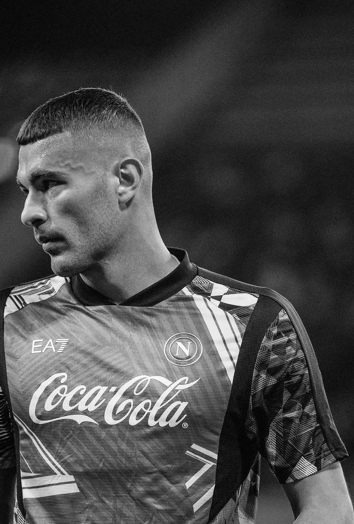 GALLERY Napoli coraggioso contro il Milan: i suggestivi scatti del match - immagine 6