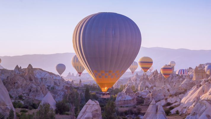 Viaggiare per crescere: le esperienze che cambiano il modo di vedere il mondo - immagine 1