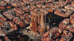 GALLERY Il Napoli pesca il Barcellona agli ottavi: gli scatti della città spagnola